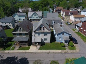 210-210.5-2105 E Walnut St in Butler, PA - Building Photo