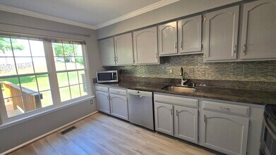 6157 Green Hollow Ct in West Springfield, VA - Building Photo - Building Photo