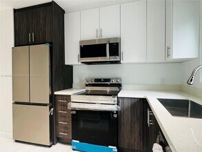 1155 102nd St in Bay Harbor Islands, FL - Building Photo - Building Photo