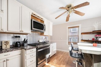 51 Lithgow St, Unit 2 in Boston, MA - Building Photo - Building Photo