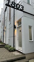 1803 20th Ave in Seattle, WA - Building Photo