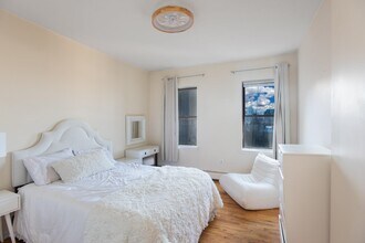 315 Pavonia Ave in Jersey City, NJ - Building Photo - Building Photo