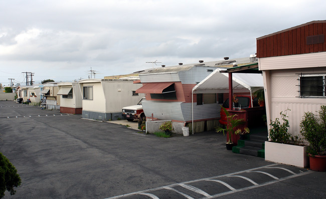 Los Flamingo's Lodge (prior) in Gardena, CA - Building Photo - Building Photo