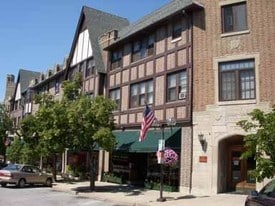 2559 Flossmoor Rd in Flossmoor, IL - Building Photo