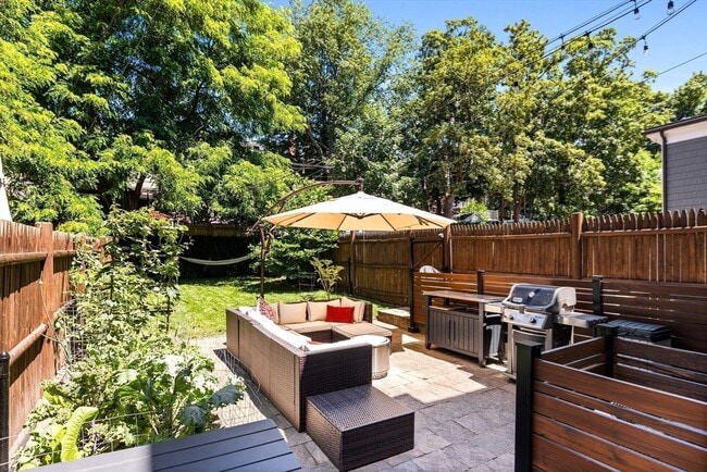 754 E 4th St in Boston, MA - Building Photo - Building Photo