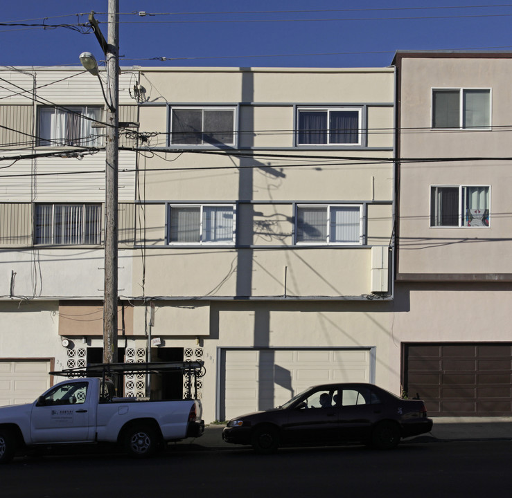 301 Price St in Daly City, CA - Building Photo