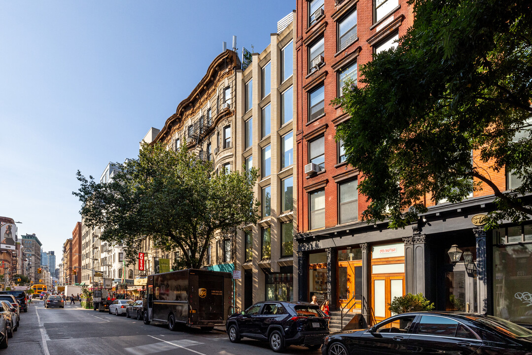 378 Broome St in New York, NY - Building Photo