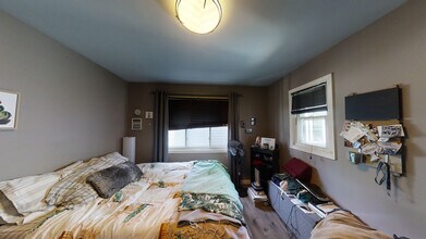 329 W 4th St in Boston, MA - Building Photo - Building Photo