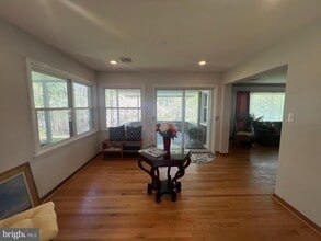 5472 Merry Oaks Rd in The Plains, VA - Building Photo - Building Photo