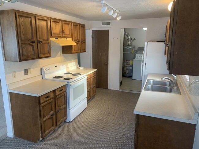 12350 E Drift Ln in Palmer, AK - Building Photo - Building Photo