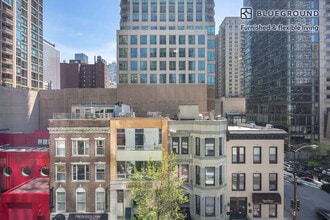 8 E Huron St-Unit -FL5-ID72 in Chicago, IL - Foto de edificio - Building Photo