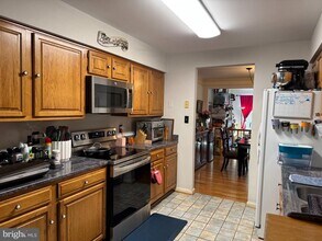 7709 Rockledge Ct in West Springfield, VA - Building Photo - Building Photo