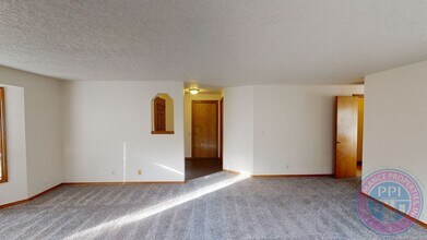 12208 SW Morning Hill Dr in Portland, OR - Building Photo - Building Photo