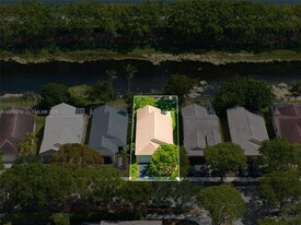 4334 Mahogany Ridge Dr in Weston, FL - Building Photo