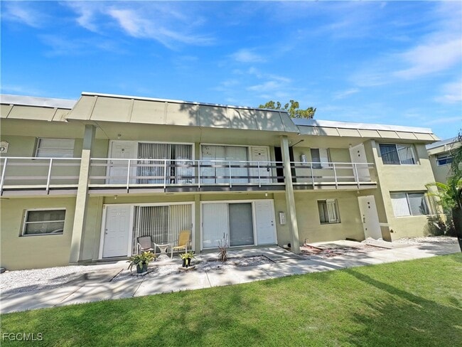 property at 1852 Golf View Ave