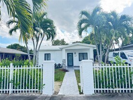 660 E 42nd St in Hialeah, FL - Building Photo