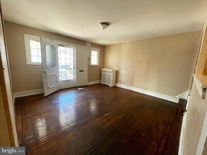 5518 Godfrey Ave in Philadelphia, PA - Building Photo - Building Photo