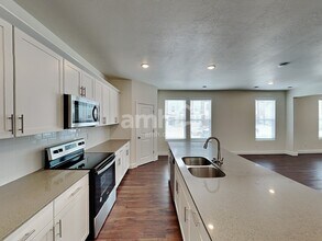 6042 W Copper Hawk Dr in South Jordan, UT - Building Photo - Building Photo