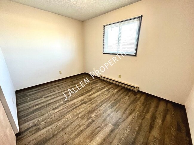 112 Gold Strike Dr in Norfolk, NE - Building Photo - Building Photo