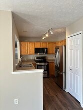 1150 Chapman Ln in Medina, OH - Foto de edificio - Building Photo