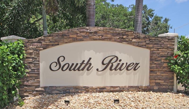 121 SW South River Dr in Stuart, FL - Building Photo