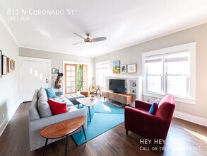 811 N Coronado St in Los Angeles, CA - Building Photo - Building Photo