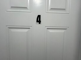 222 W Patterson St in Lansford, PA - Building Photo