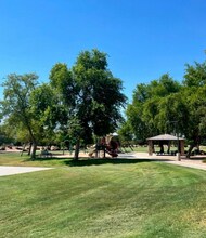 1 Gilbert Rd in Chandler, AZ - Building Photo - Building Photo
