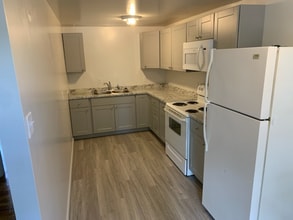 308-340 S McKinley St in Casper, WY - Foto de edificio - Building Photo