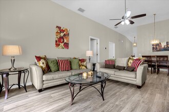 528 Reserve Dr in Davenport, FL - Building Photo - Building Photo