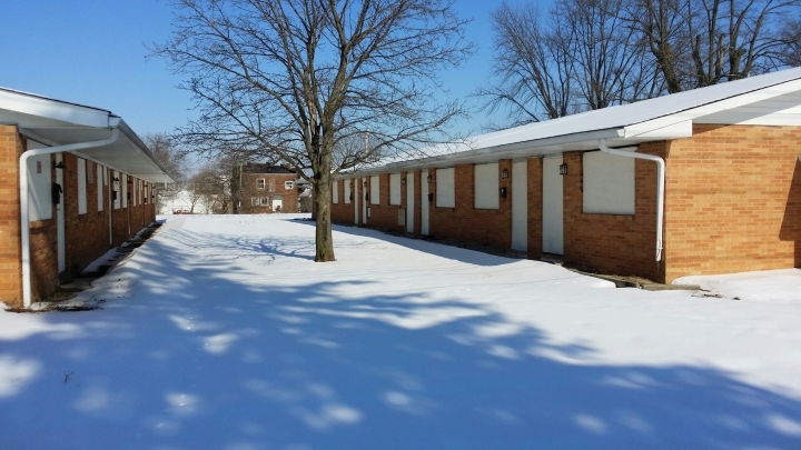 Mulberry Apartments in Muncie, IN - Building Photo