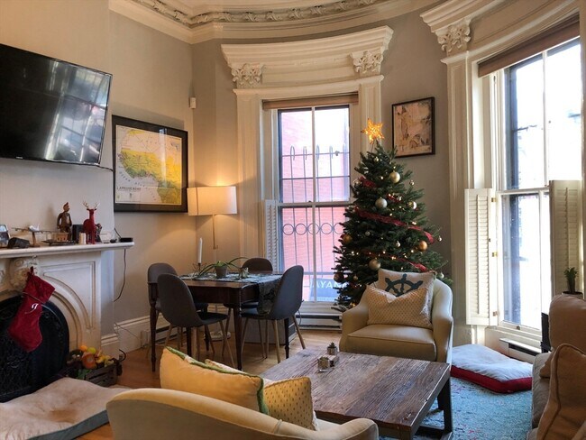 562 Massachusetts Ave, Unit 2 in Boston, MA - Building Photo - Building Photo