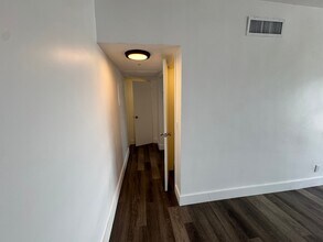 9700 E Bay Harbor Dr in Bay Harbor Islands, FL - Building Photo - Building Photo