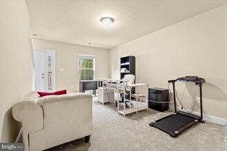 4410 Potomac Highlands Cir in Triangle, VA - Building Photo - Building Photo