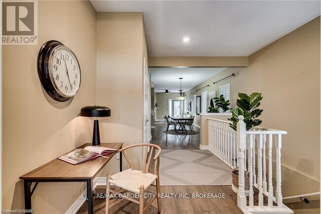 221 Shoreview Dr in Welland, ON - Building Photo - Building Photo