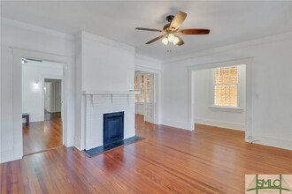 11 E 34th St in Savannah, GA - Building Photo - Building Photo