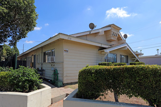 1530 E Locust Ave in Orange, CA - Building Photo - Building Photo