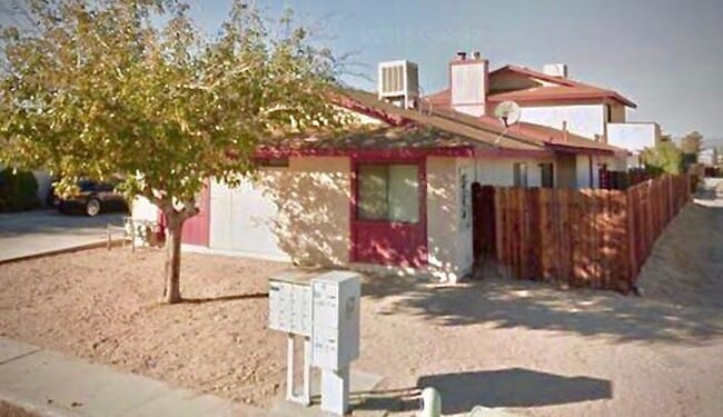 920 W Perdew Ave in Ridgecrest, CA - Building Photo - Building Photo
