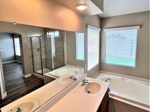 510 Calypso Dr in Henderson, NV - Building Photo - Building Photo