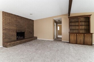 2013 Bonnycastle Ln in Yukon, OK - Building Photo - Building Photo