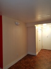 167 Sands St, Unit 305 in Brooklyn, NY - Foto de edificio - Building Photo