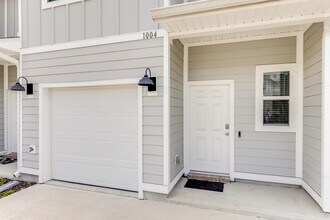 1004 McLaren Cir in Fort Walton Beach, FL - Building Photo - Building Photo