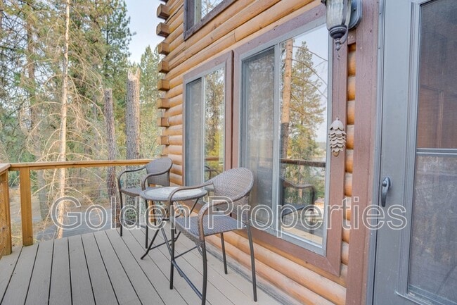 11590 W Riverview Dr in Post Falls, ID - Building Photo - Building Photo