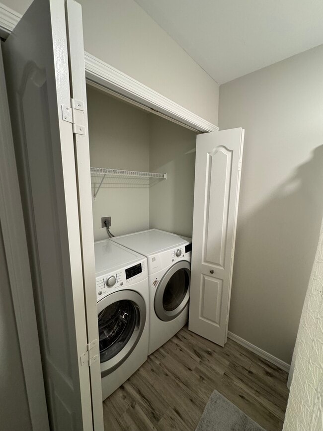 property at 7625 Arbor Lakes Ct