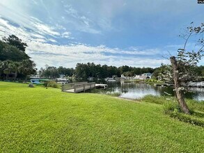 350 Lakeshore Dr in Leesville, SC - Building Photo - Building Photo