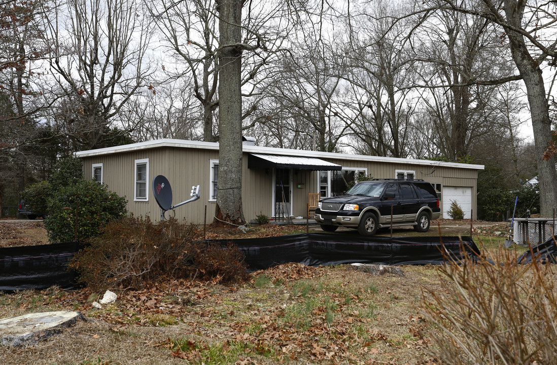 1706 Davis Park in Gastonia, NC - Building Photo