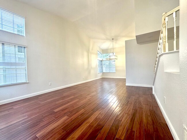 8021 E Fox Run Ln in Orange, CA - Building Photo - Building Photo