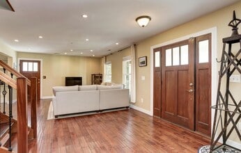 1200 Highwood Rd in Rockville, MD - Building Photo - Building Photo