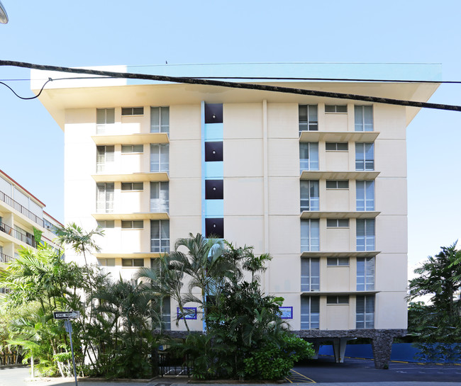 Waikiki Whale Watcher in Honolulu, HI - Building Photo - Building Photo