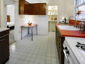 1197 Stillwood Dr NE in Atlanta, GA - Building Photo - Building Photo